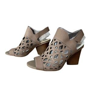 Vince Camuto Deverly Tan‎ Cutout Nubuck Block Heel Sandals 12 Travel Summer NWT